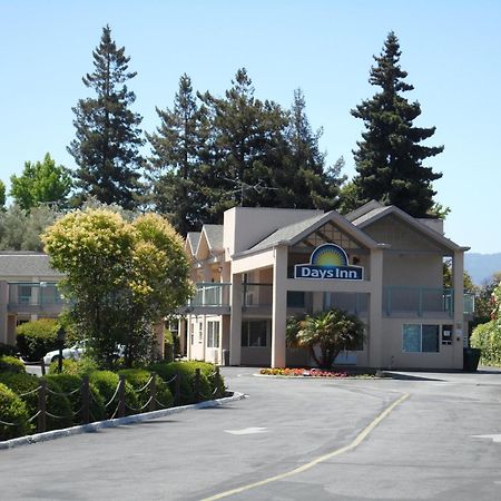 Days Inn By Wyndham Redwood City Bagian luar foto