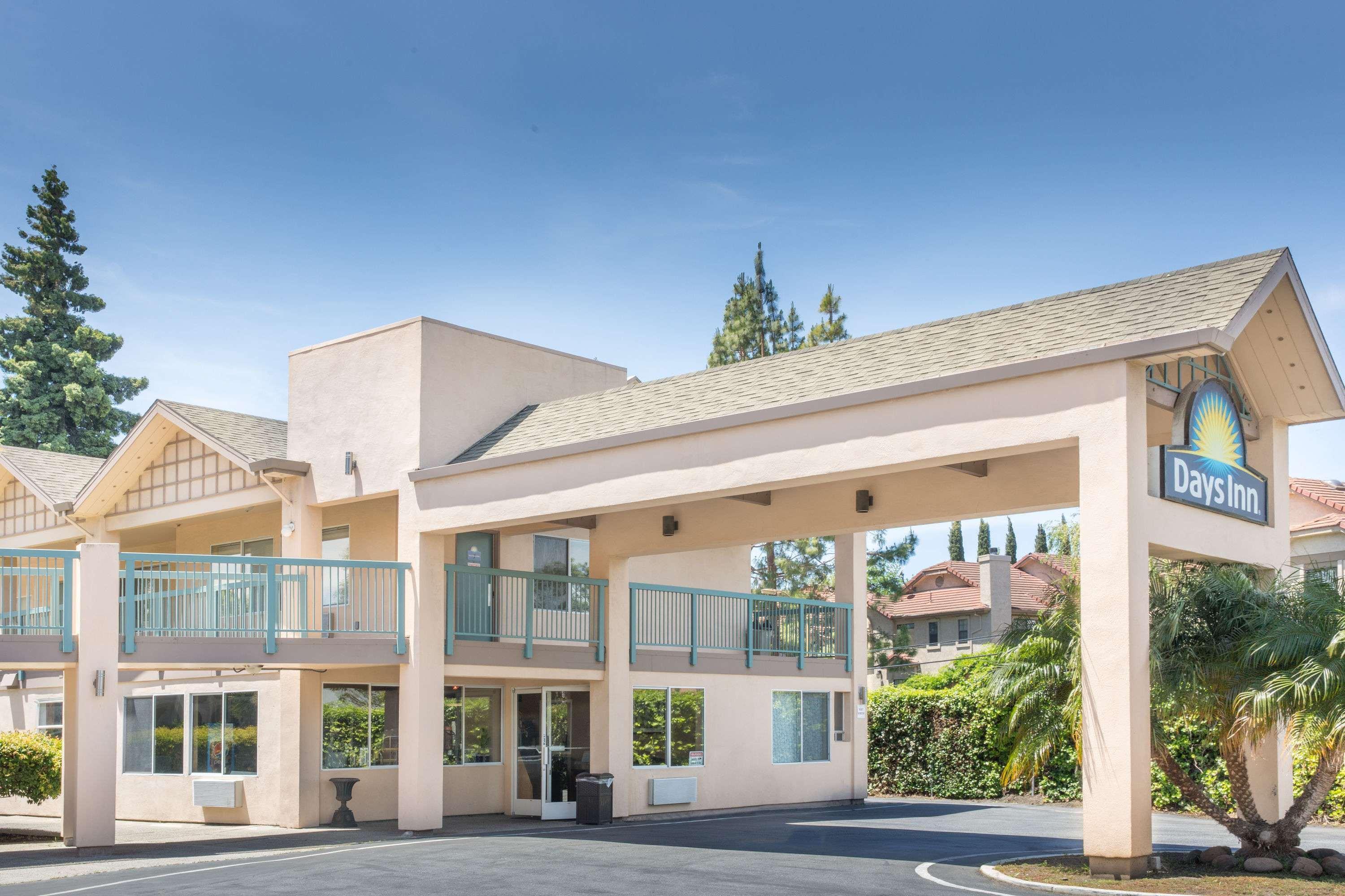 Days Inn By Wyndham Redwood City Bagian luar foto